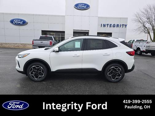 2026 Ford Escape Platinum