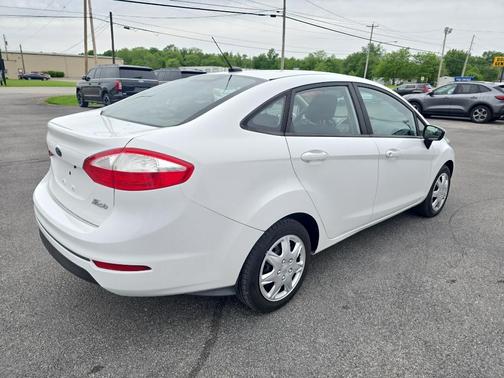Oxford White 2015 Ford Fiesta S