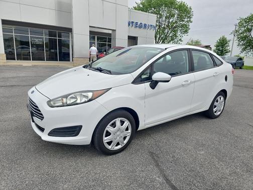 Oxford White 2015 Ford Fiesta S