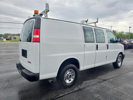 Summit White 2017 GMC Savana 2500 Work Van