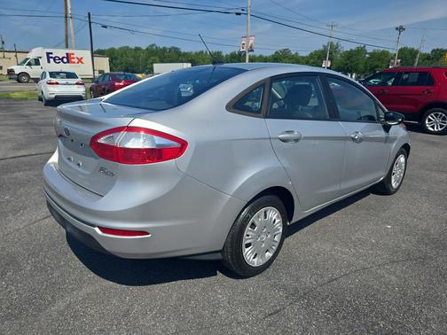 2015 Ford Fiesta S