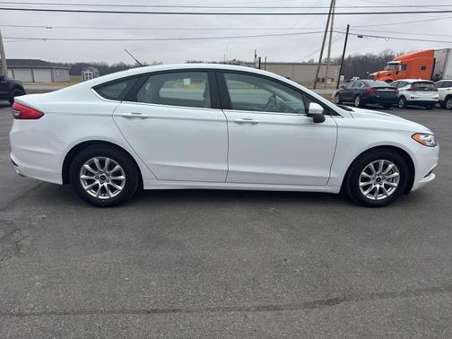 2018 Ford Fusion S