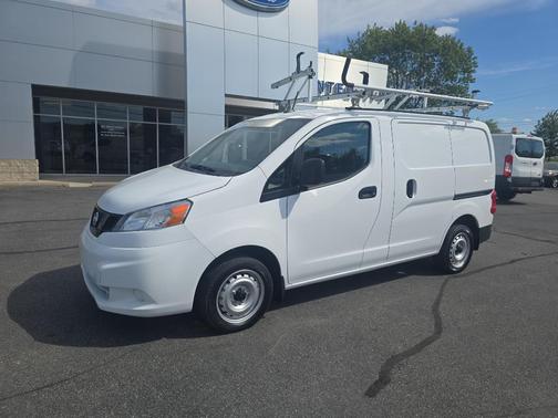 2021 Nissan NV200 S