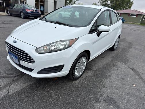 2015 Ford Fiesta S