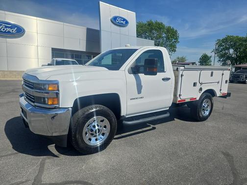 Summit White 2017 Chevrolet Silverado 2500 WT