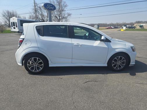 2017 Chevrolet Sonic LT