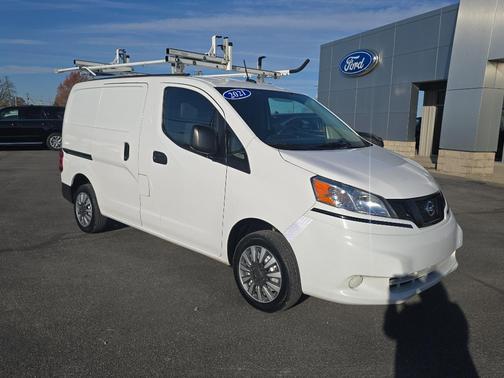 2021 Nissan NV200 S