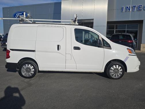2021 Nissan NV200 S