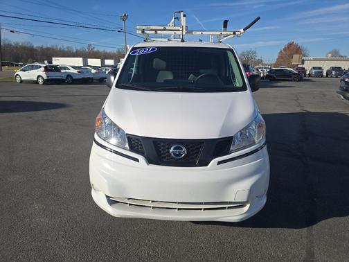 2021 Nissan NV200 S