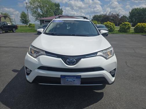 2017 Toyota RAV4 Hybrid XLE