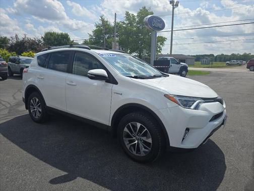 2017 Toyota RAV4 Hybrid XLE