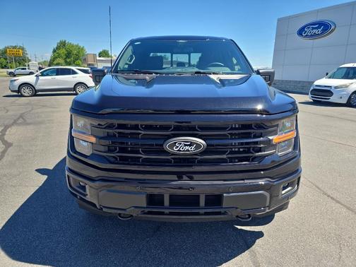 Agate Black Metallic 2026 Ford F-150 XLT
