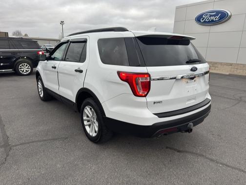 2016 Ford Explorer Base