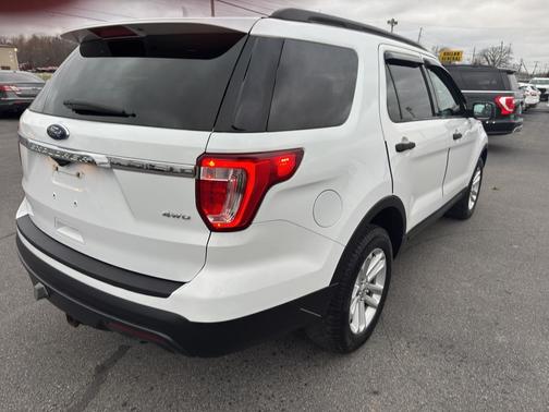 2016 Ford Explorer Base
