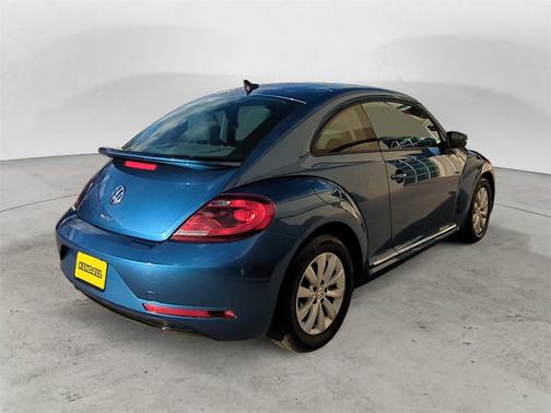2019 Volkswagen Beetle 2.0T S