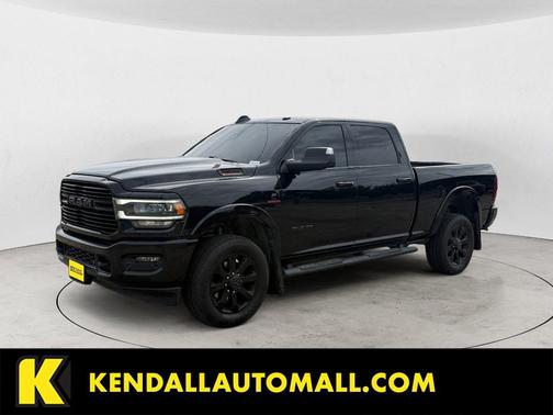 Diamond Black Crystal Pearlcoat 2019 RAM 2500 Laramie Crew Cab 4x4 6'4' Box