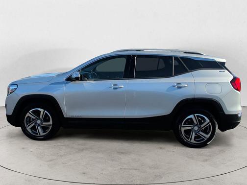 Quicksilver Metallic 2019 GMC Terrain SLT