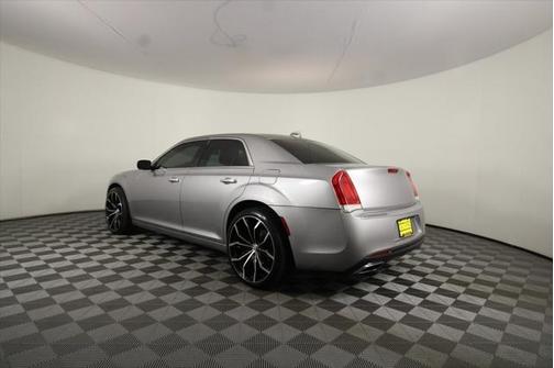 2018 Chrysler 300 Limited