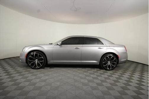 2018 Chrysler 300 Limited
