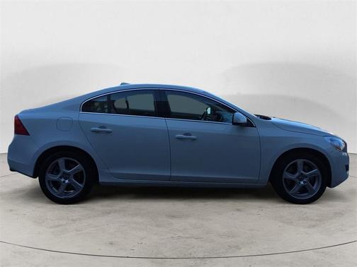 2013 Volvo S60 T5 Premier