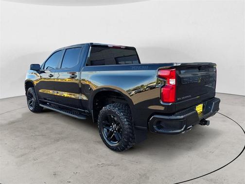 2022 Chevrolet Silverado 1500 Custom Trail Boss