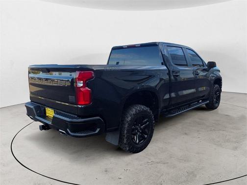 2022 Chevrolet Silverado 1500 Custom Trail Boss