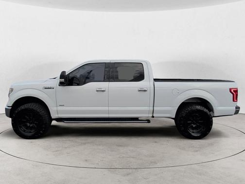 Ruby Red Metallic Tinted Clearcoat 2016 Ford F-150 XLT