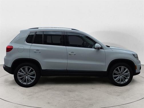 2016 Volkswagen Tiguan SE