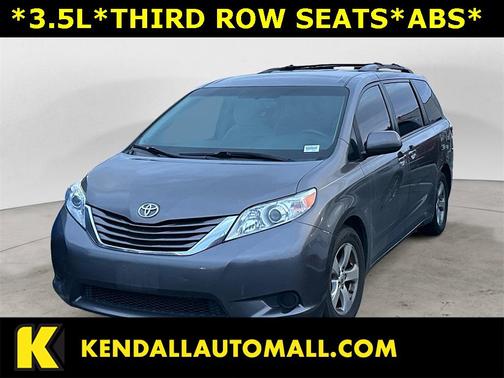 2017 Toyota Sienna LE
