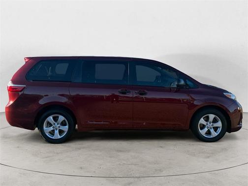 2015 Toyota Sienna L