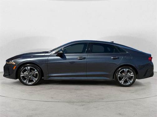 2022 Kia K5 EX