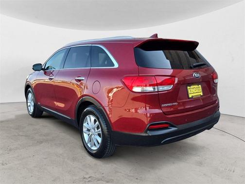 2018 Kia Sorento LX