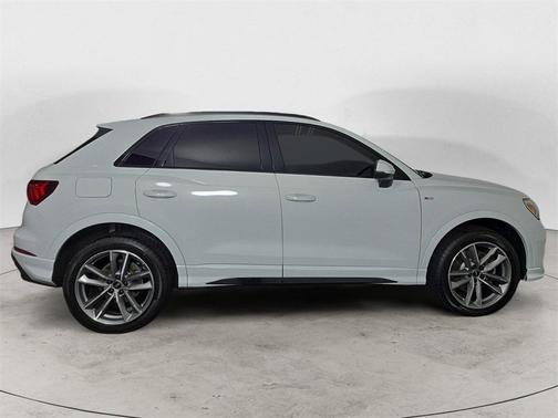 2021 Audi Q3 45 S line Premium Plus