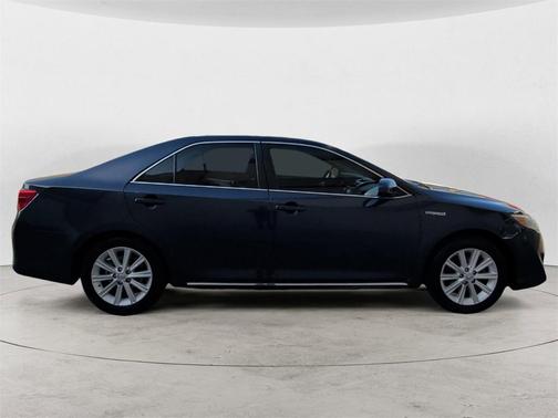 2014 Toyota Camry Hybrid LE