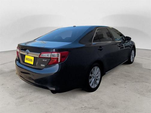 2014 Toyota Camry Hybrid LE