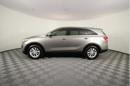 2016 Kia Sorento L
