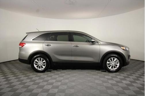 2016 Kia Sorento L