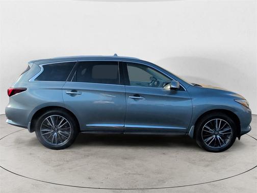 2017 INFINITI QX60 Base
