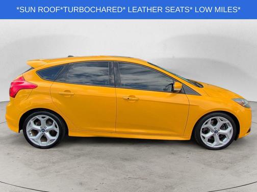 Tangerine Scream Tri-Coat 2013 Ford Focus ST