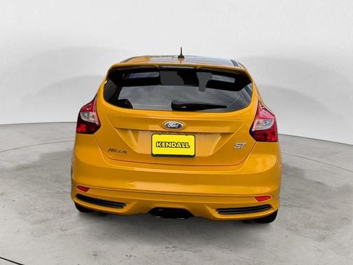 Tangerine Scream Tri-Coat 2013 Ford Focus ST