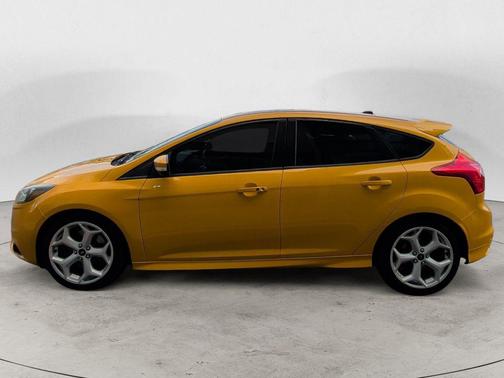 Tangerine Scream Tri-Coat 2013 Ford Focus ST