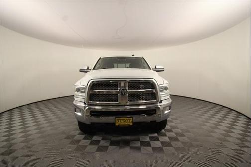 2018 RAM 2500 Laramie Crew Cab 4x4 6'4' Box