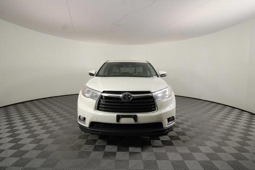2016 Toyota Highlander Limited Platinum