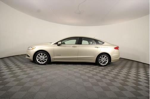 2017 Ford Fusion Hybrid SE