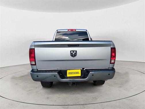 2017 RAM 3500 Tradesman Crew Cab 4x4 8' Box