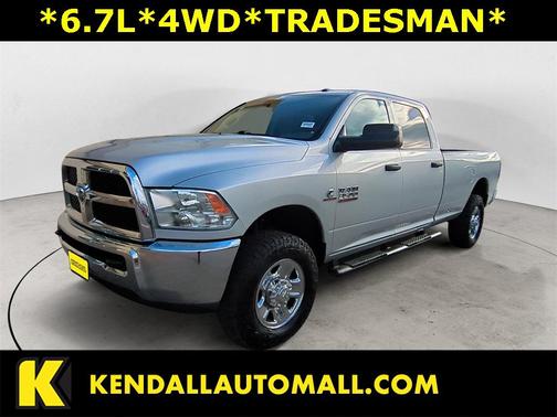 2017 RAM 3500 Tradesman Crew Cab 4x4 8' Box