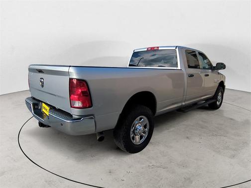 2017 RAM 3500 Tradesman Crew Cab 4x4 8' Box
