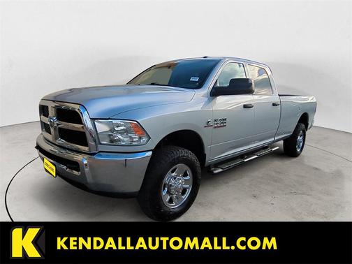 2017 RAM 3500 Tradesman Crew Cab 4x4 8' Box