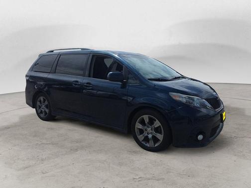 South Pacific Pearl 2011 Toyota Sienna SE