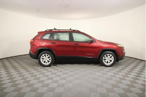 2016 Jeep Cherokee Sport